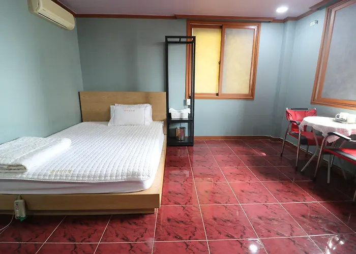 Motel Centum 2*