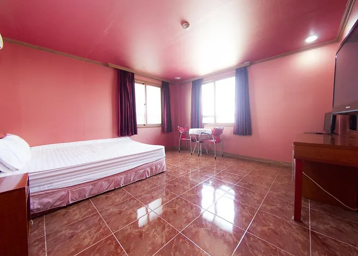 Centum Motel 2*